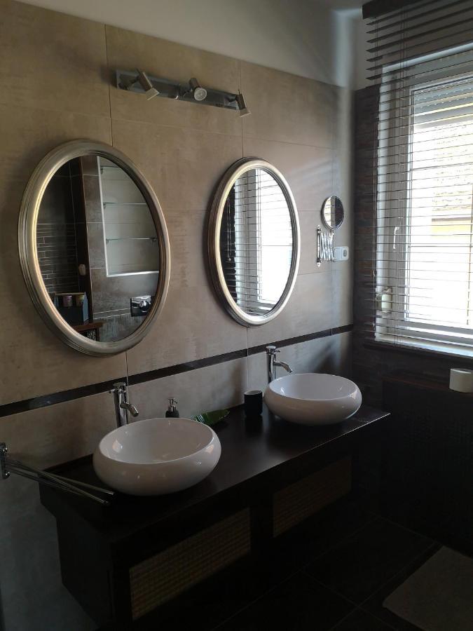 Hotello Apartmanhaz Es Panzio Zalaegerszeg Εξωτερικό φωτογραφία