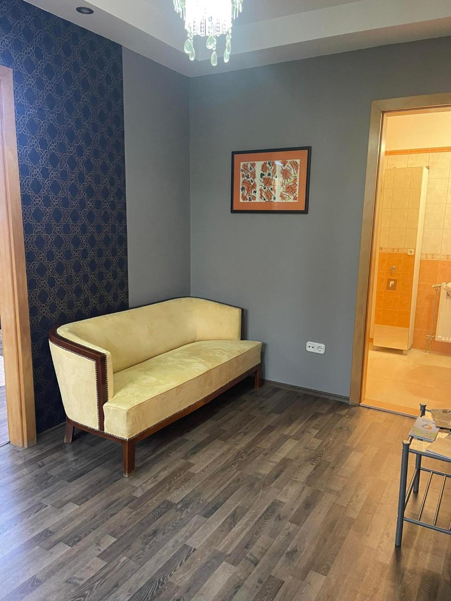 Hotello Apartmanhaz Es Panzio Zalaegerszeg Εξωτερικό φωτογραφία